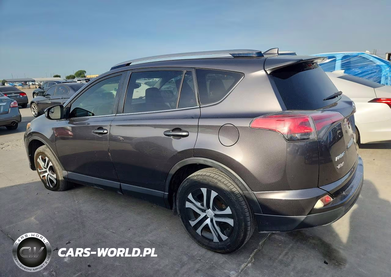 2018 Toyota Rav4 Le VIN:JTMZFREV9JJ740799 - 2