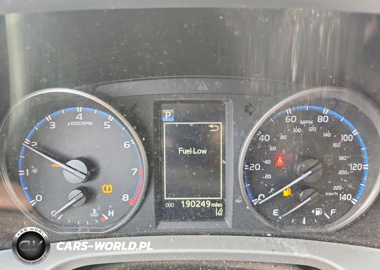 2018 Toyota Rav4 Le VIN:JTMZFREV9JJ740799 - 9