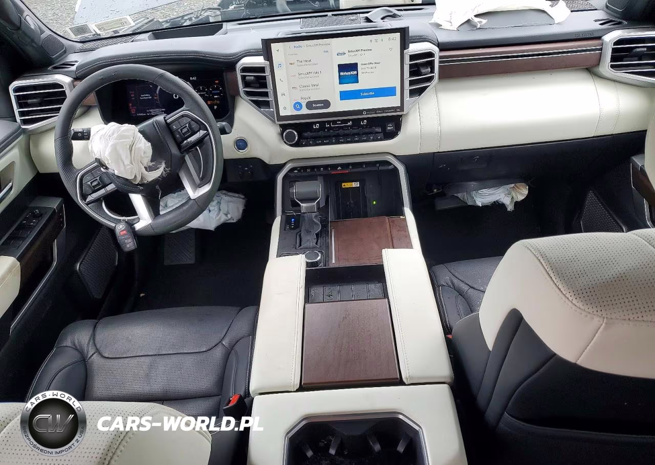 2024 Toyota Sequoia Capstone VIN:7SVAAABA0RX041204 - 8