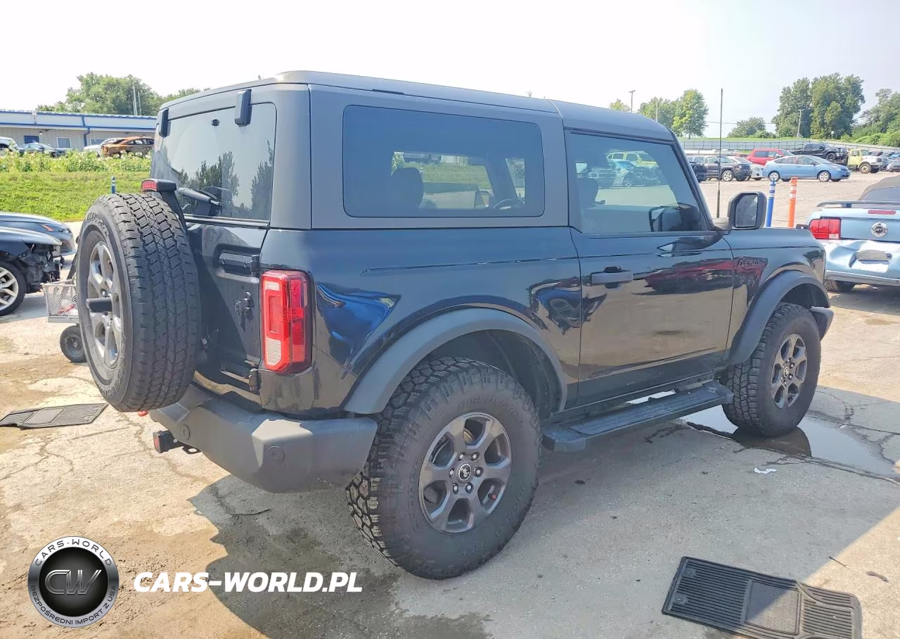 2023 Ford Bronco Base VIN:1FMDE5AP1PLB88527 - 3