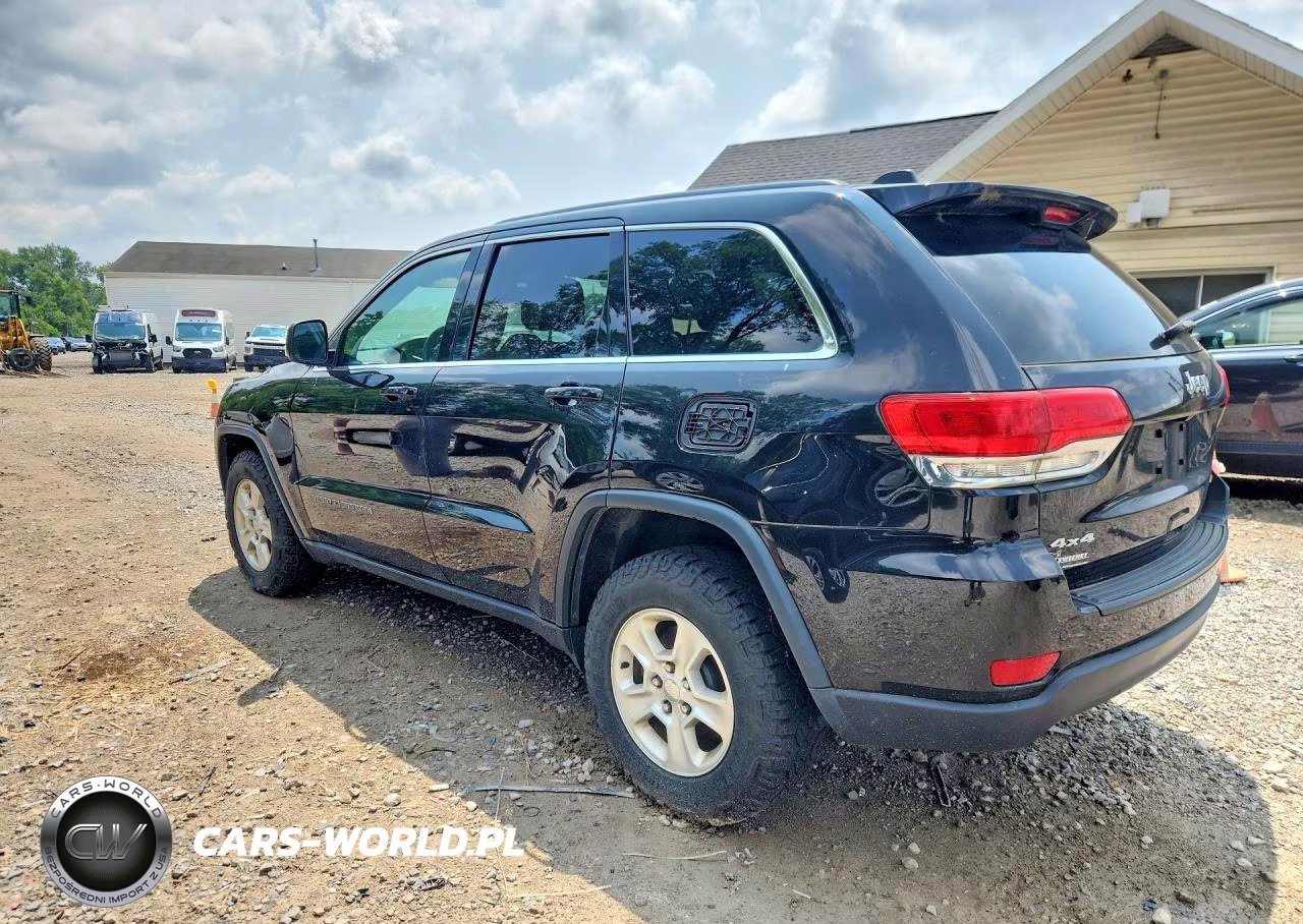 2017 Jeep Grand Cherokee Laredo VIN:1C4RJFAG8HC729618 - 2