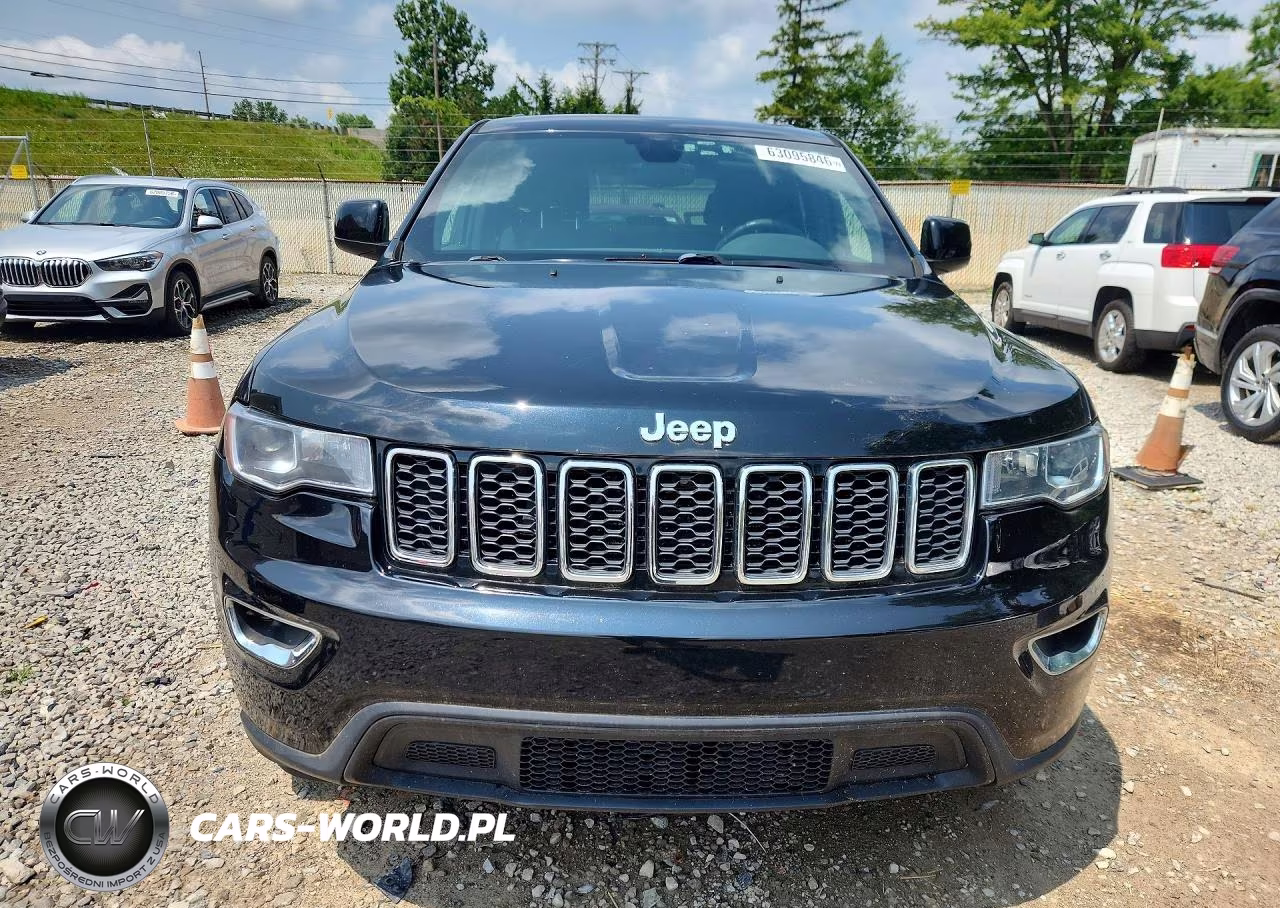 2017 Jeep Grand Cherokee Laredo VIN:1C4RJFAG8HC729618 - 5