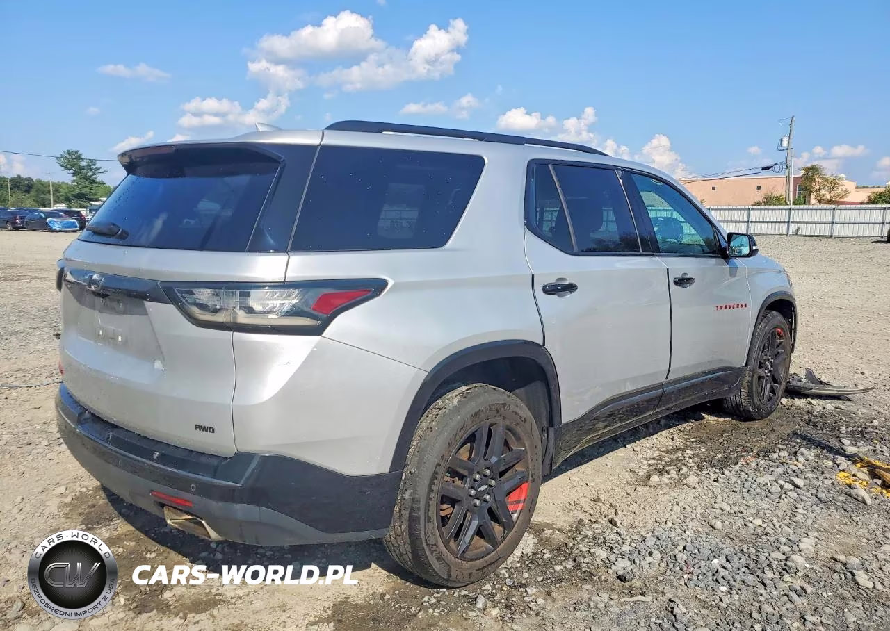 2018 Chevrolet Traverse Premier VIN:1GNEVJKW6JJ264017 - 3