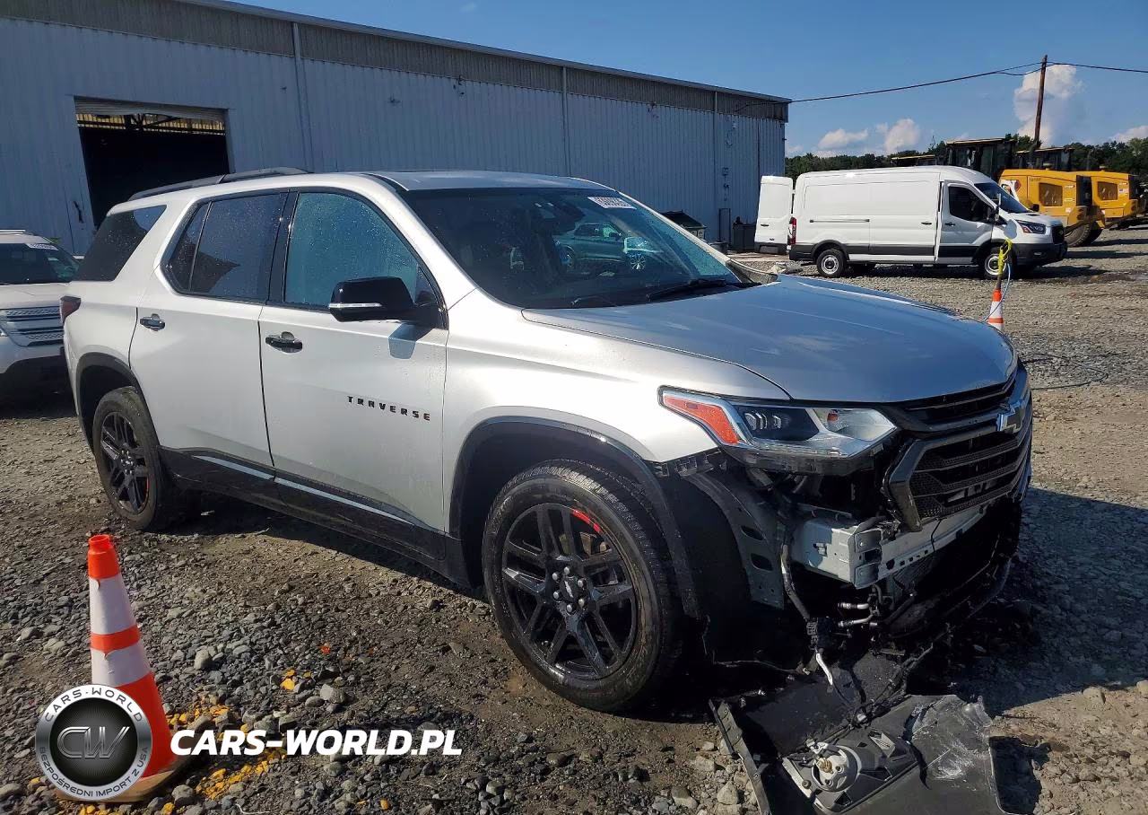 2018 Chevrolet Traverse Premier VIN:1GNEVJKW6JJ264017 - 4
