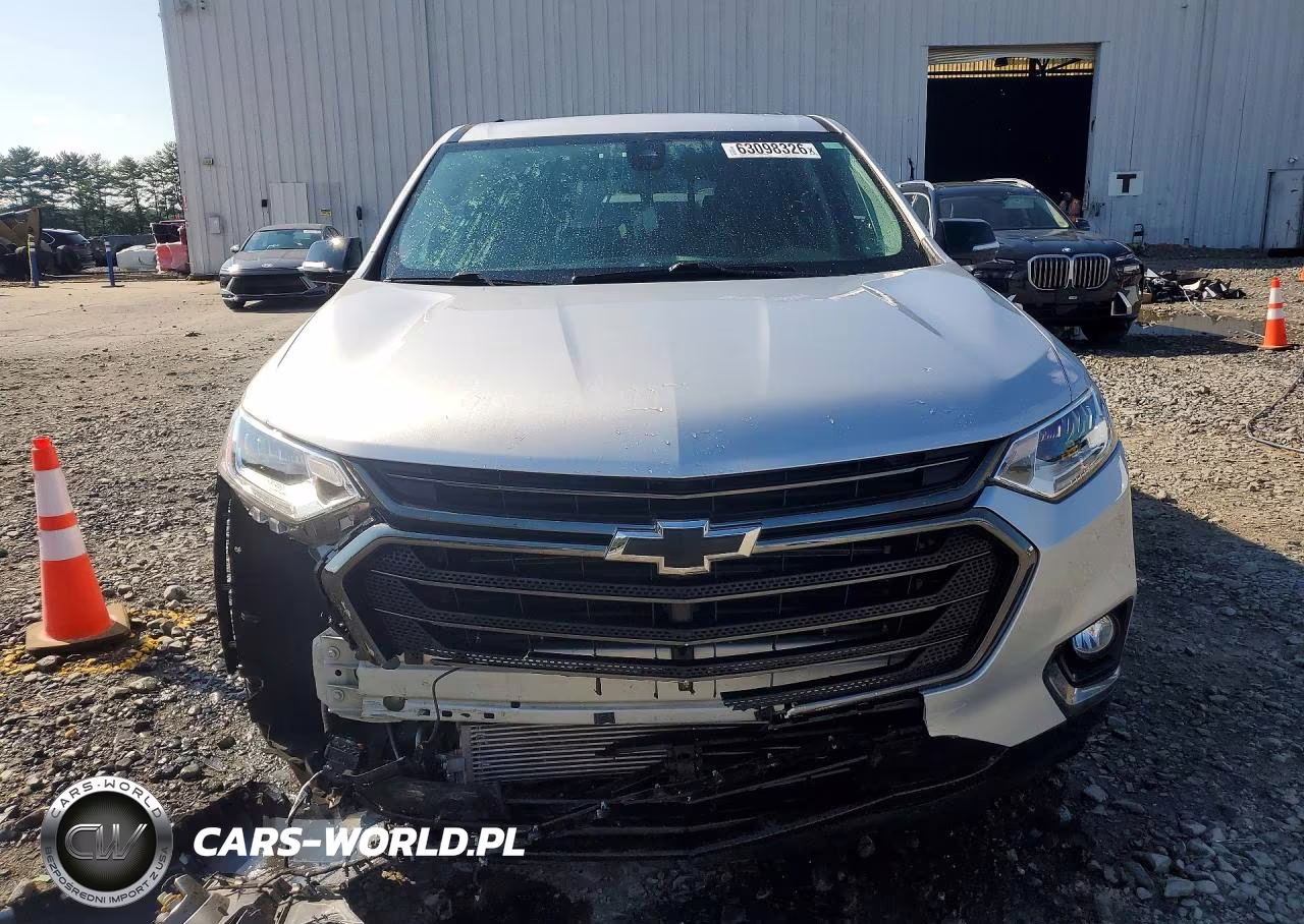 2018 Chevrolet Traverse Premier VIN:1GNEVJKW6JJ264017 - 5