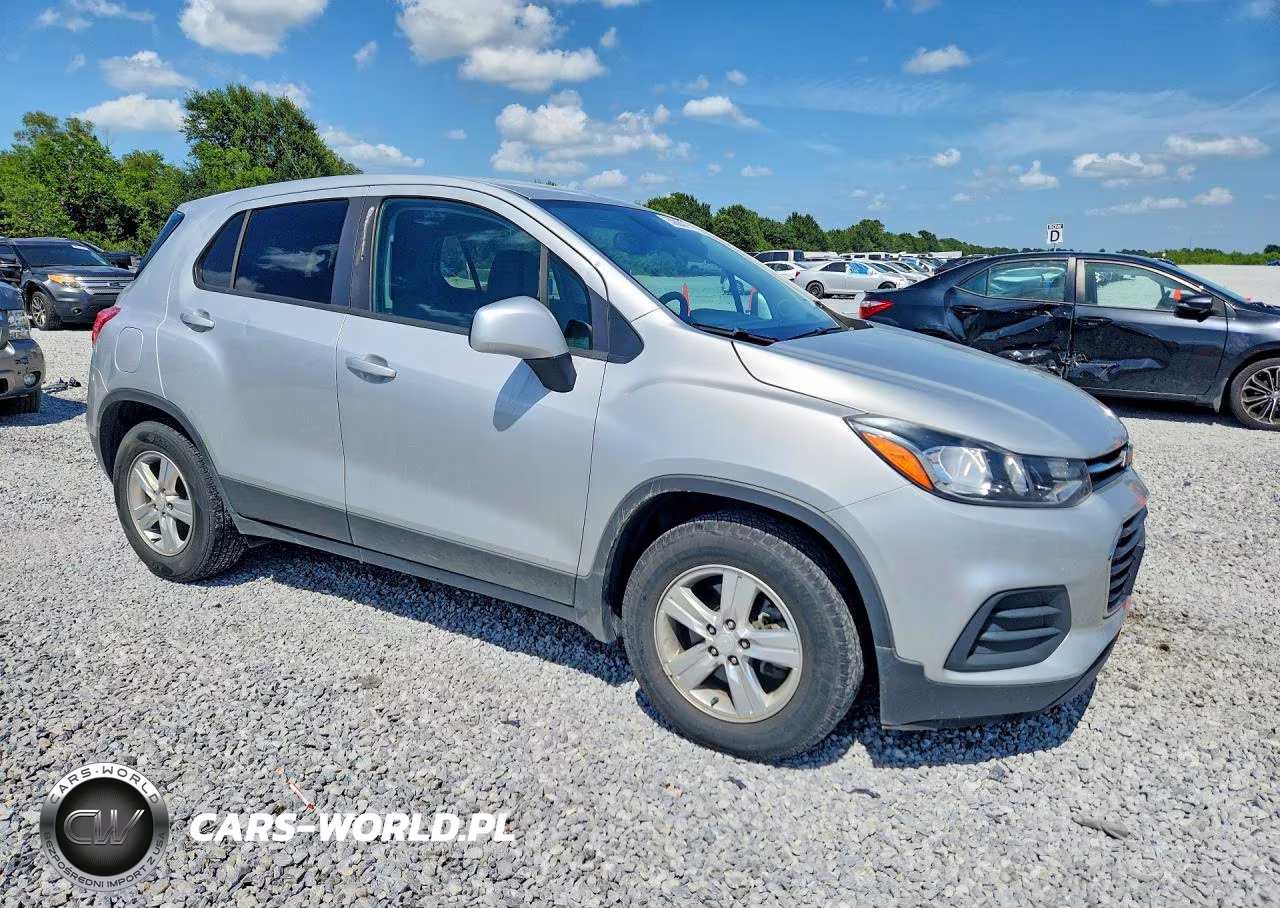 2019 Chevrolet Trax Ls VIN:3GNCJKSB6KL287636 - 4
