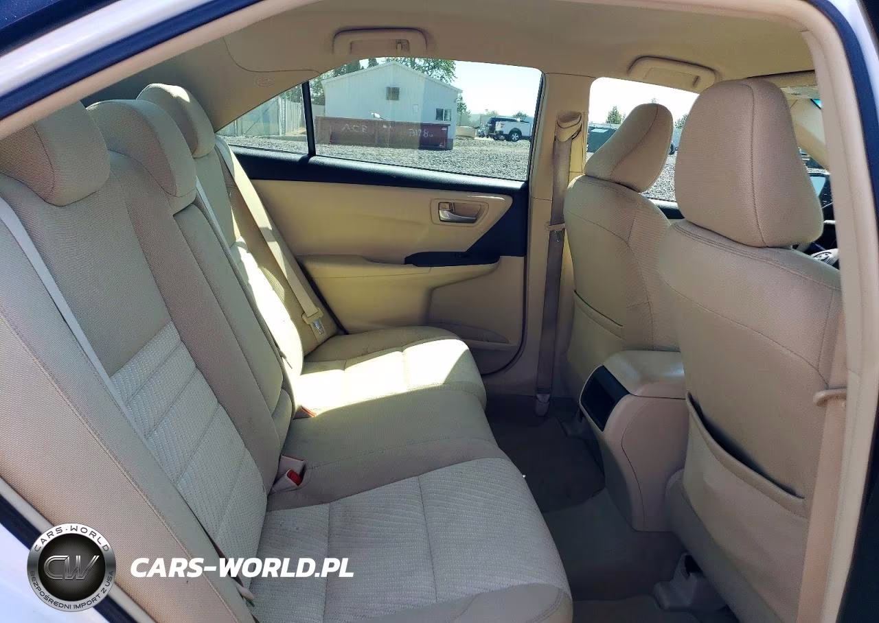 2016 Toyota Camry Le VIN:4T1BF1FK9GU120318 - 10