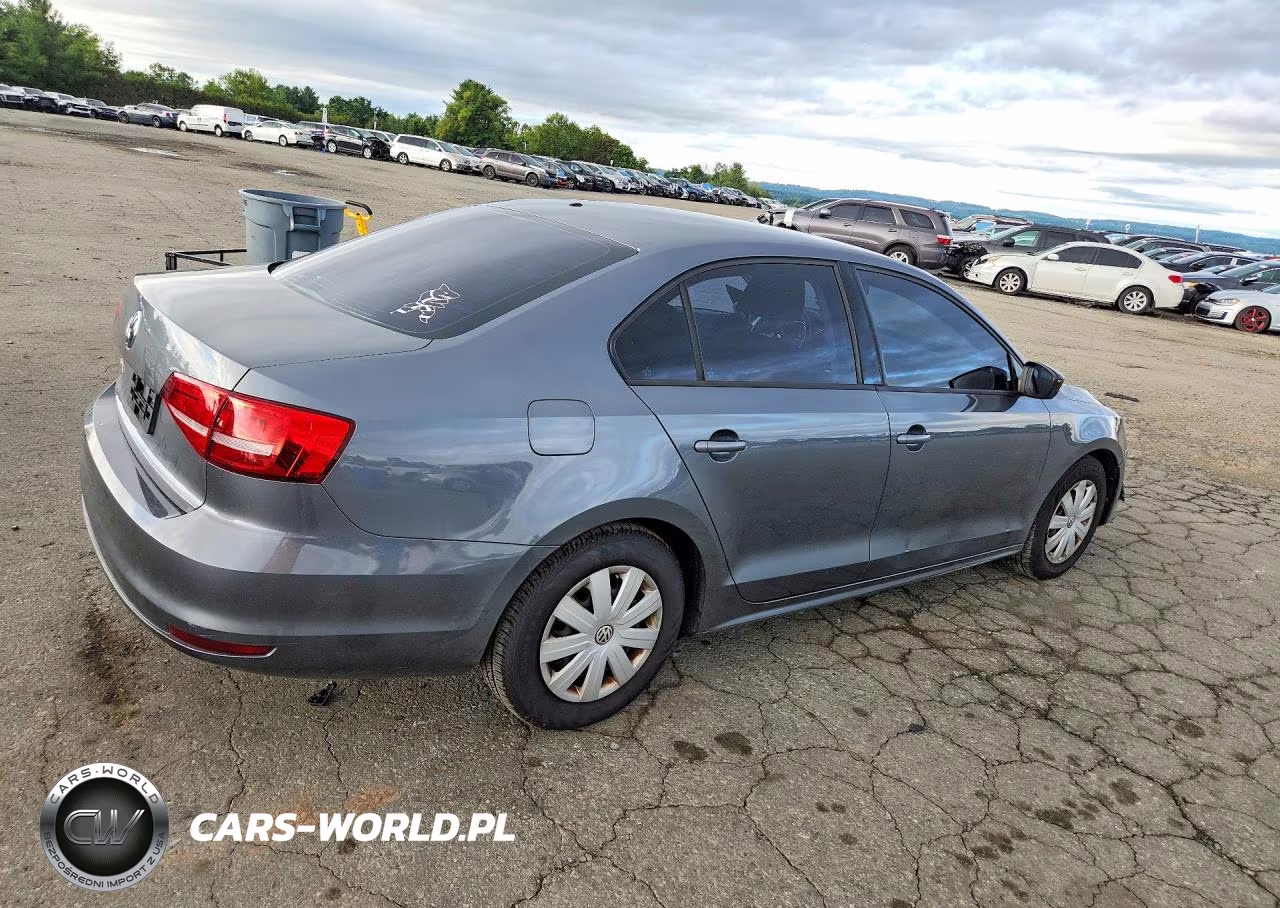 2015 Volkswagen Jetta Base VIN:3VW2K7AJ3FM334318 - 3