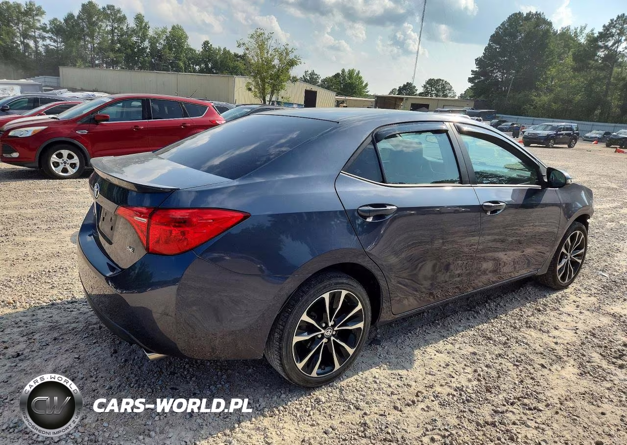 2017 Toyota Corolla Se VIN:5YFBURHE0HP713581 - 3