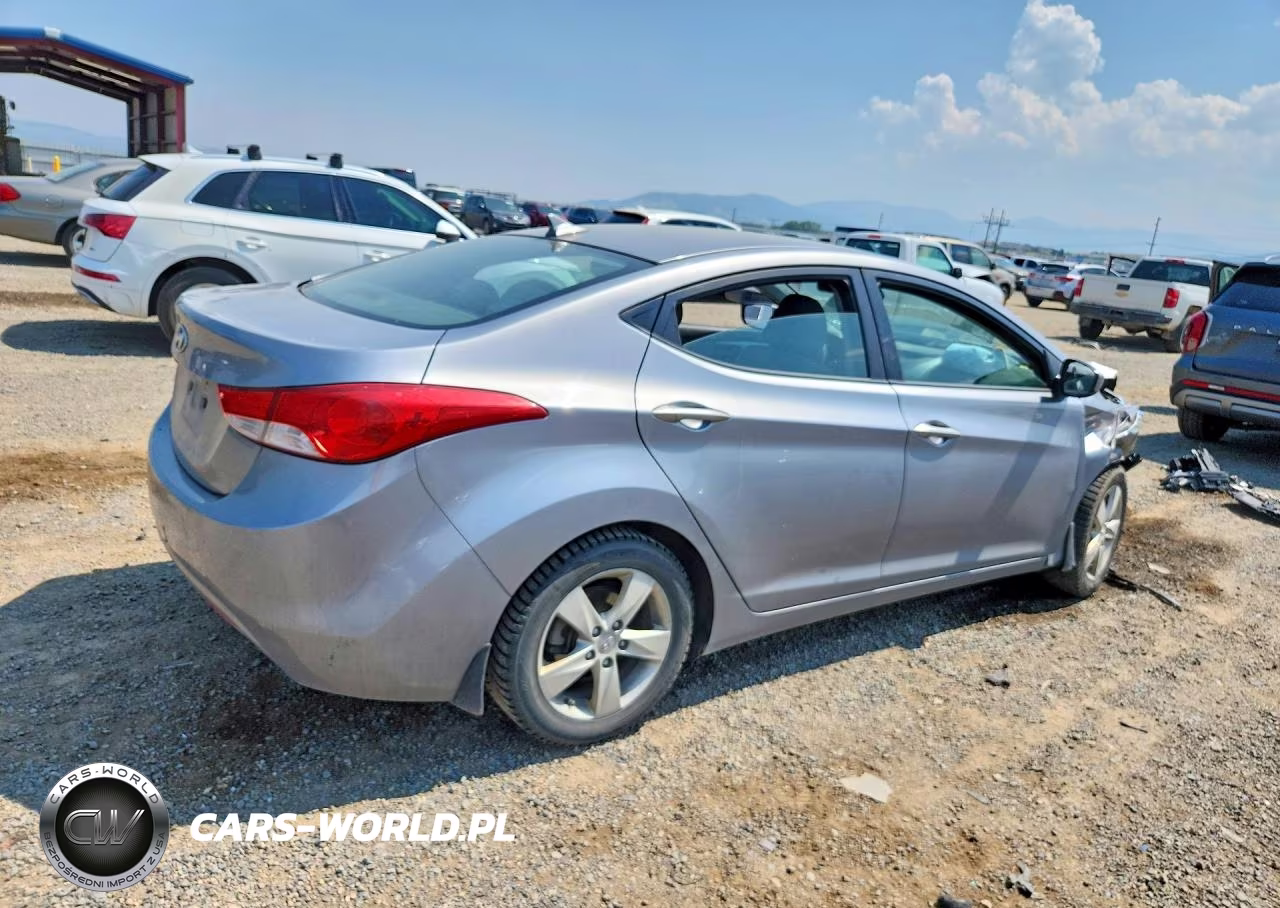 2013 Hyundai Elantra Gls VIN:KMHDH4AE2DU707543 - 3