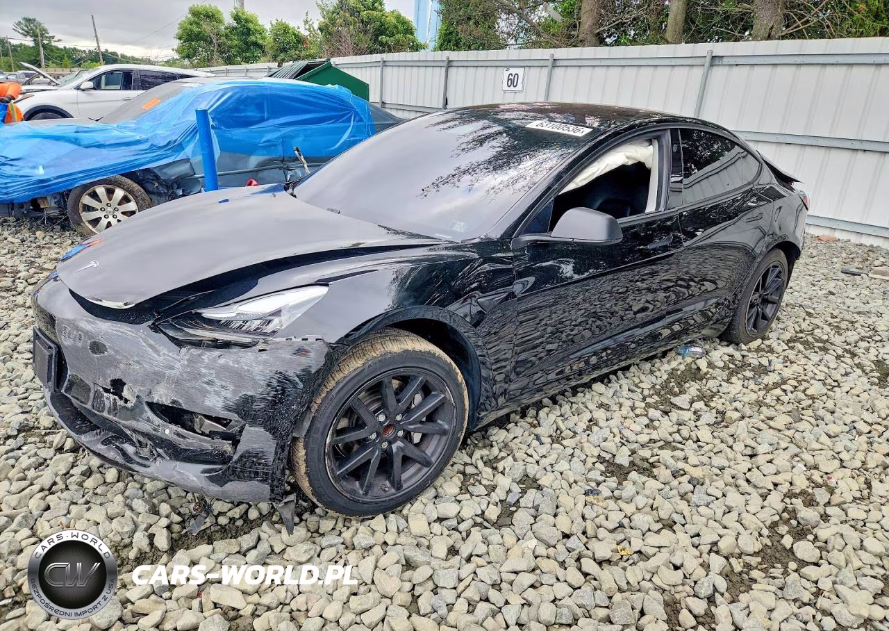 2018 Tesla Model 3 – zdjęcie 1 z 13