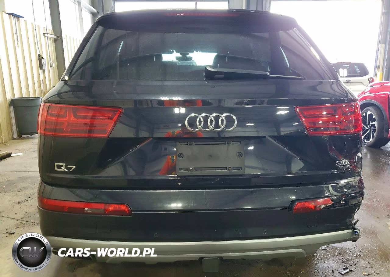 2017 Audi Q7 Premium Plus VIN:WA1LAAF70HD001569 - 6