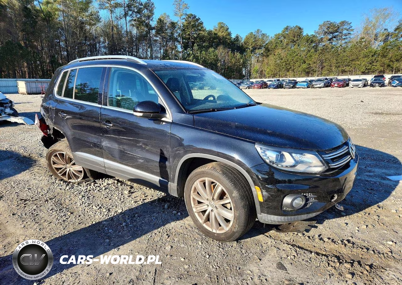 2016 Volkswagen Tiguan S VIN:WVGAV7AX6GW558867 - 4