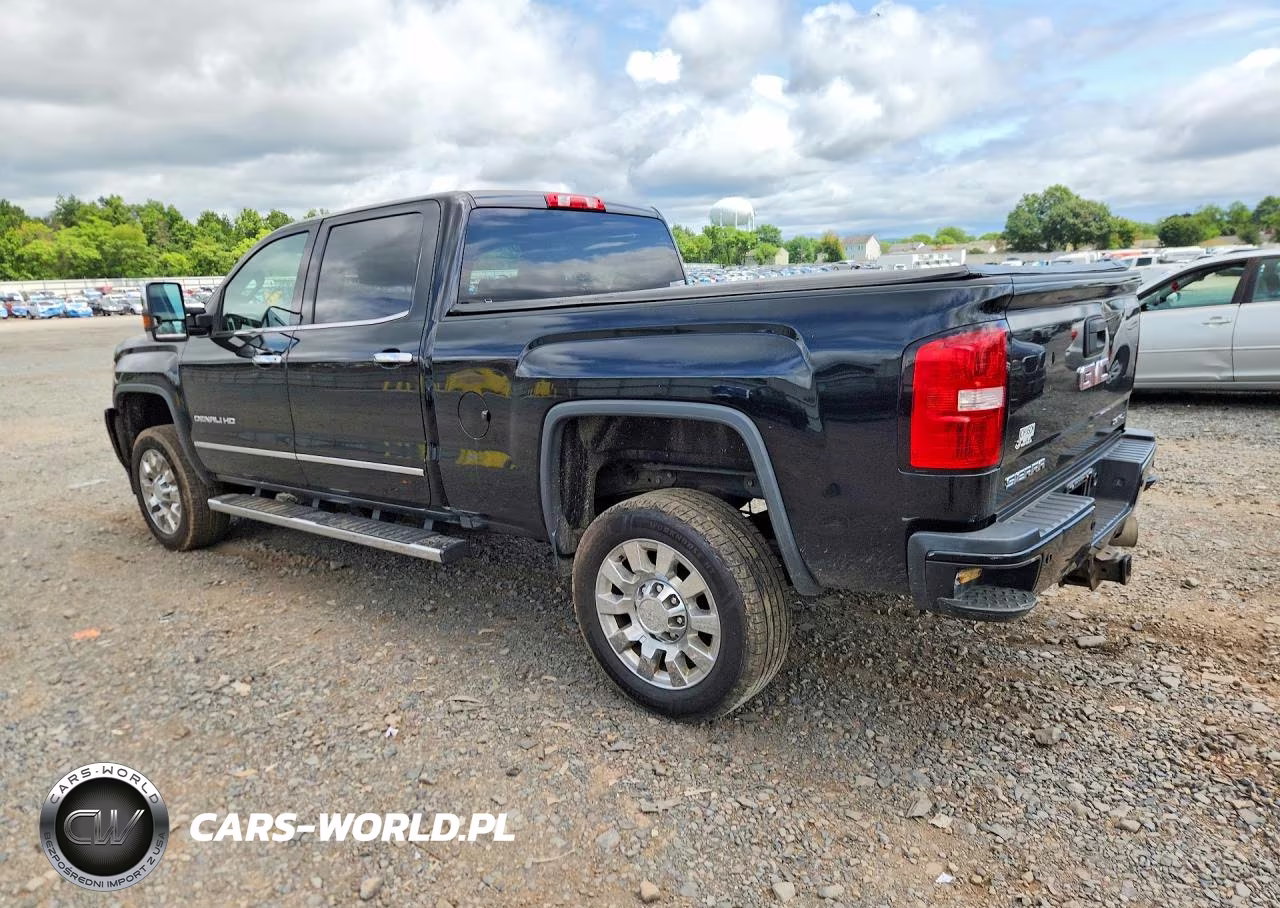 2018 GMC Sierra K2500 Denali VIN:1GT12UEY9JF140955 - 2