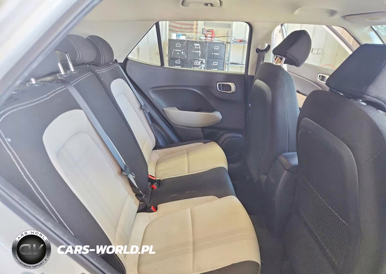 2020 Hyundai Venue Sel VIN:KMHRC8A30LU019811 - 11