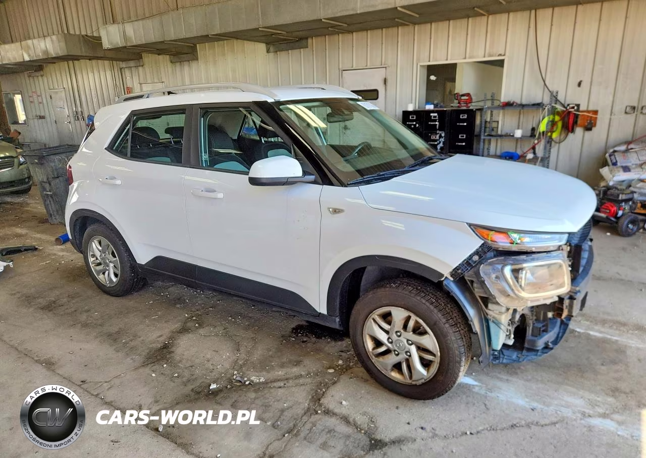 2020 Hyundai Venue Sel VIN:KMHRC8A30LU019811 - 4