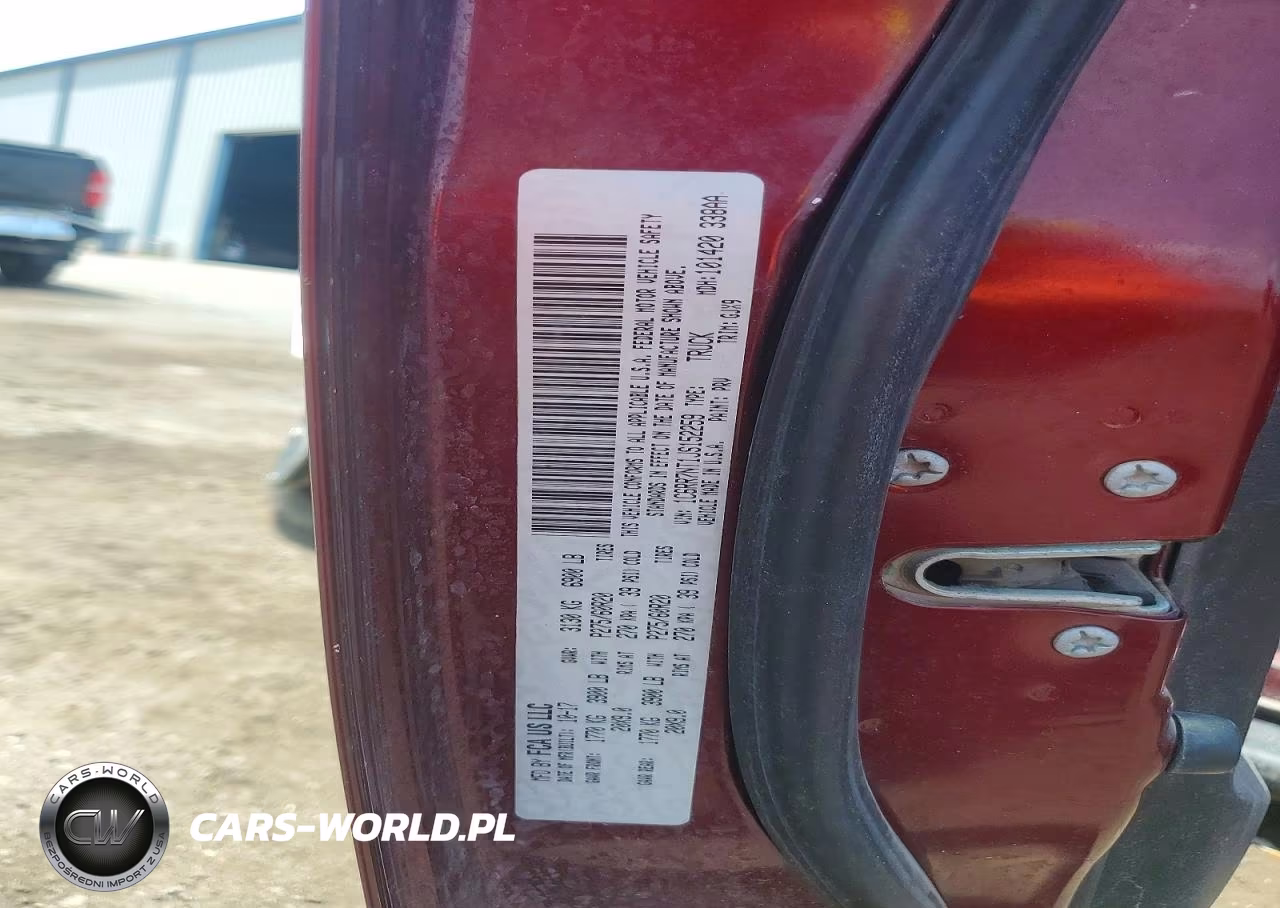 2018 Ram 1500 Laramie VIN:1C6RR7NT1JS152259 - 12