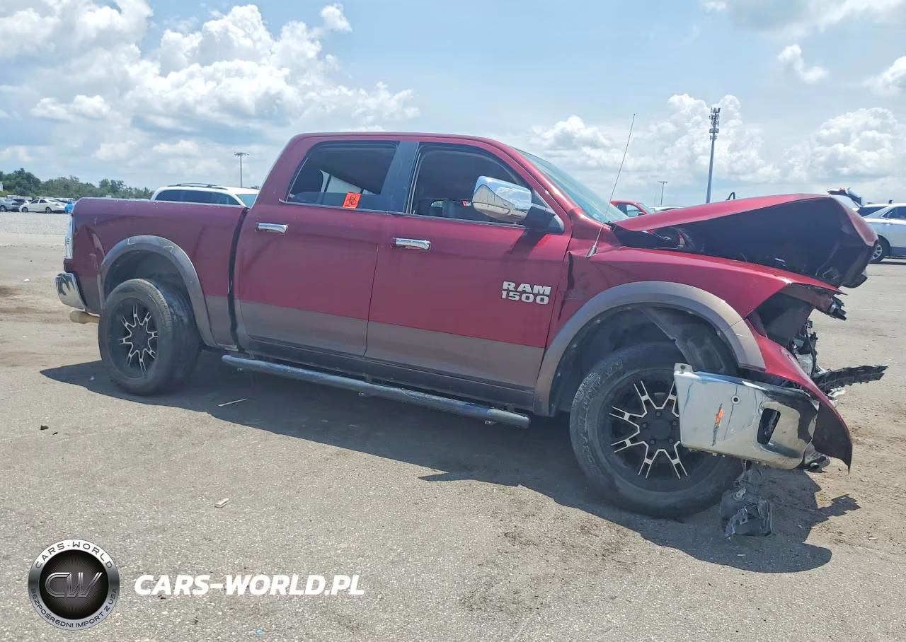 2018 Ram 1500 Laramie VIN:1C6RR7NT1JS152259 - 4
