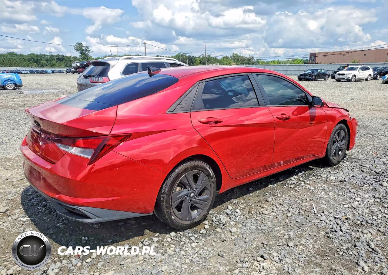 2021 Hyundai Elantra Sel VIN:5NPLM4AGXMH001993 - 3