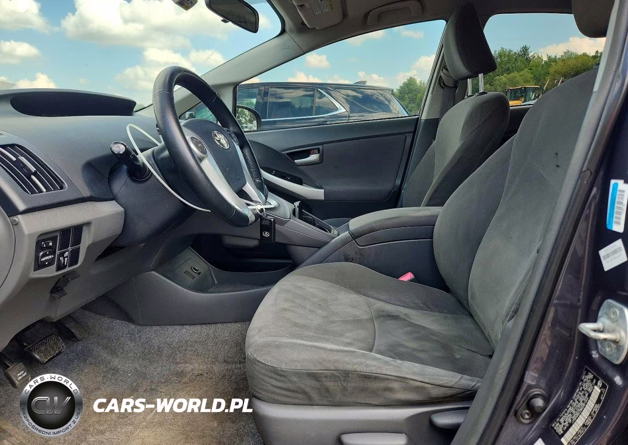 2011 Toyota Prius Two VIN:JTDKN3DU3B0287264 - 7