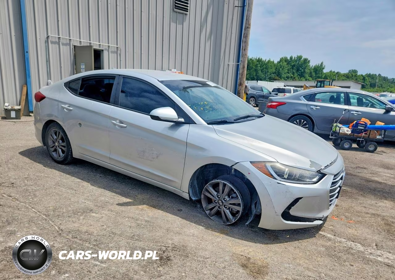 2018 Hyundai Elantra Sel VIN:5NPD84LF6JH243866 - 4