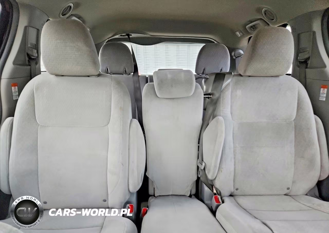 2015 Toyota Sienna Le VIN:5TDKK3DC1FS619821 - 10