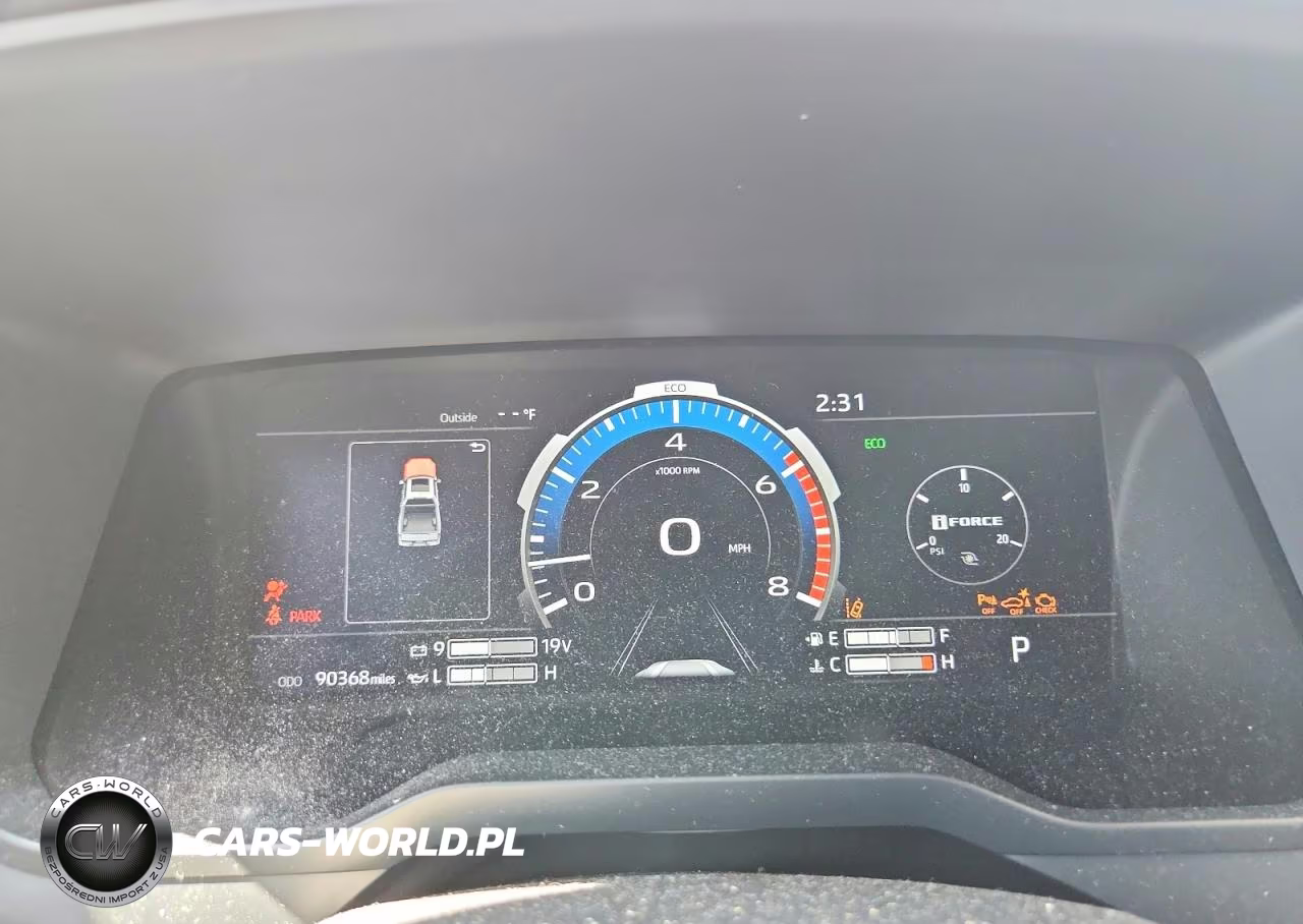 2025 Toyota Tundra Crewmax Limited VIN:5TFJA5DB4SX301746 - 9