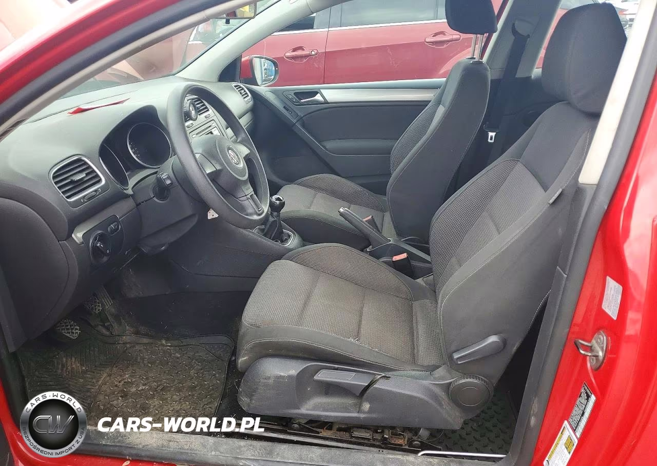 2010 Volkswagen Golf VIN:WVWAB7AJ3AW121876 - 7