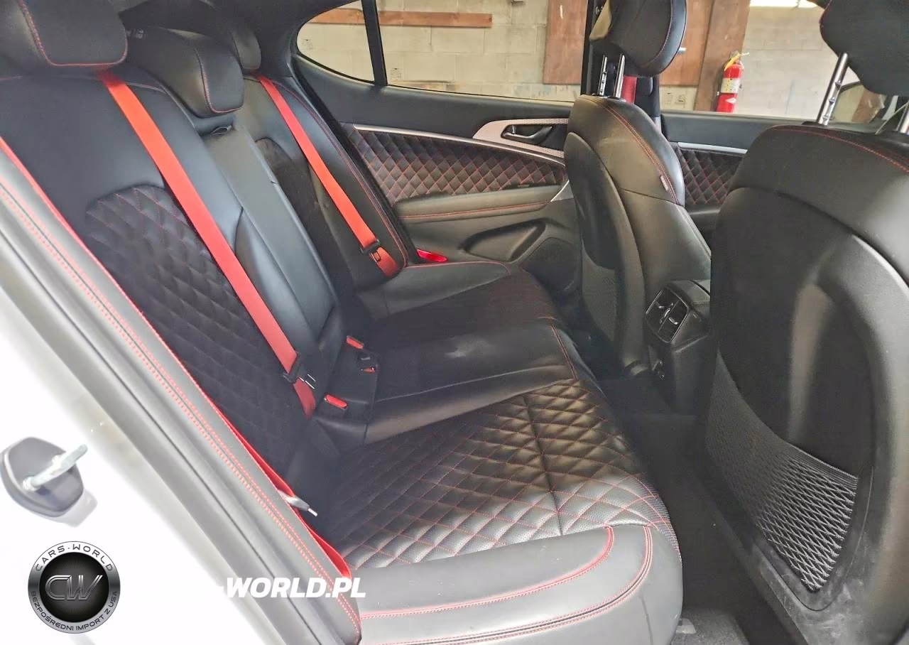2022 Genesis G70 3.3T Standard VIN:KMTG54TE0NU100857 - 10