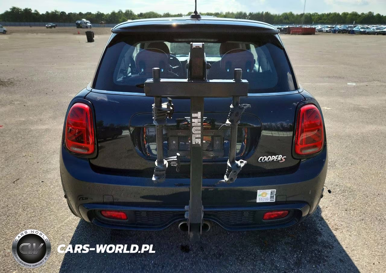 2021 Mini Cooper S VIN:WMWXR5C05M2N11675 - 6