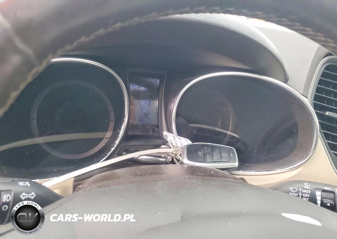 2014 Hyundai Santa Fe Sport 2.4L VIN:5XYZU3LB3EG192610 - 9