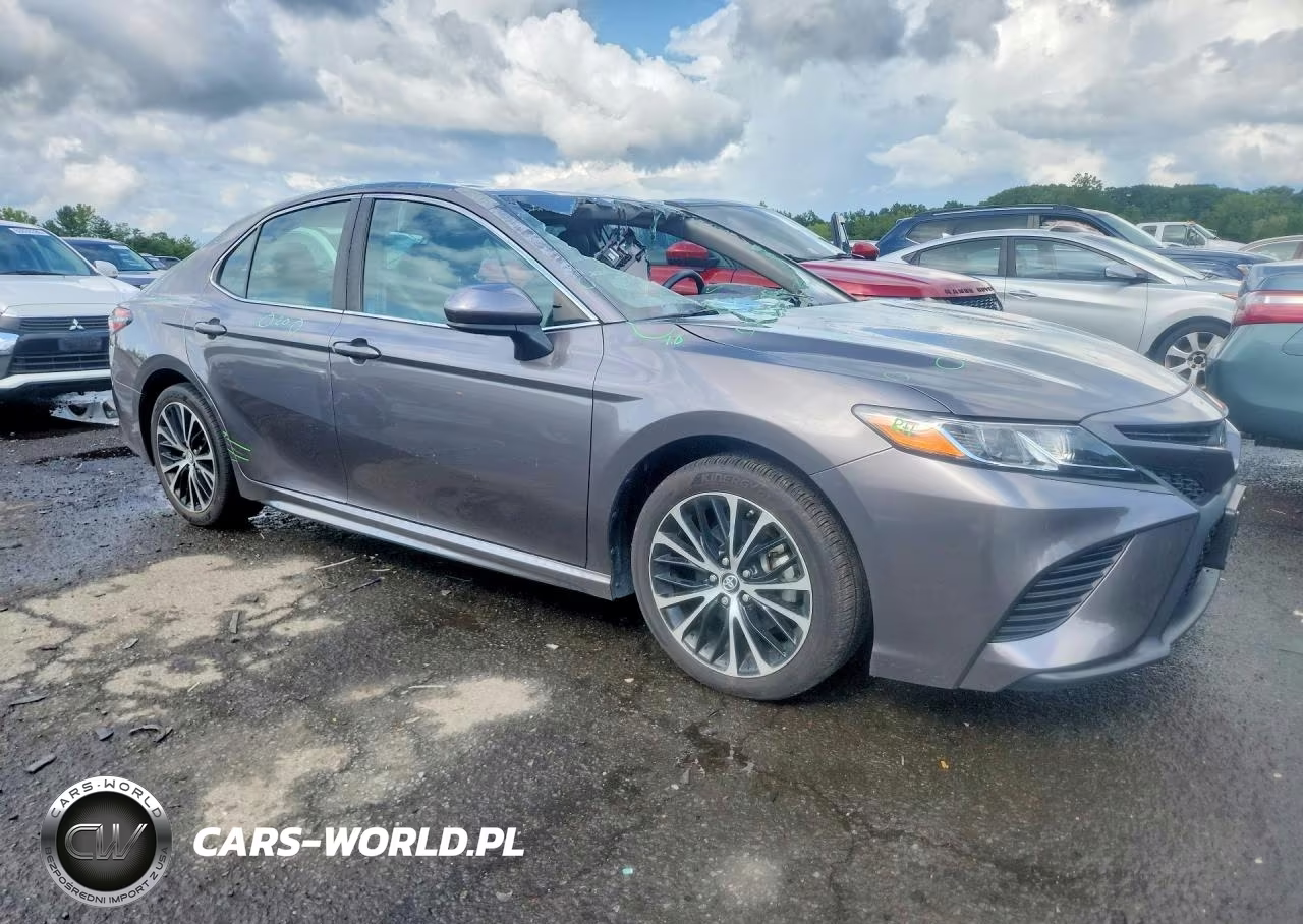 2018 Toyota Camry Se VIN:4T1B11HK0JU096154 - 4