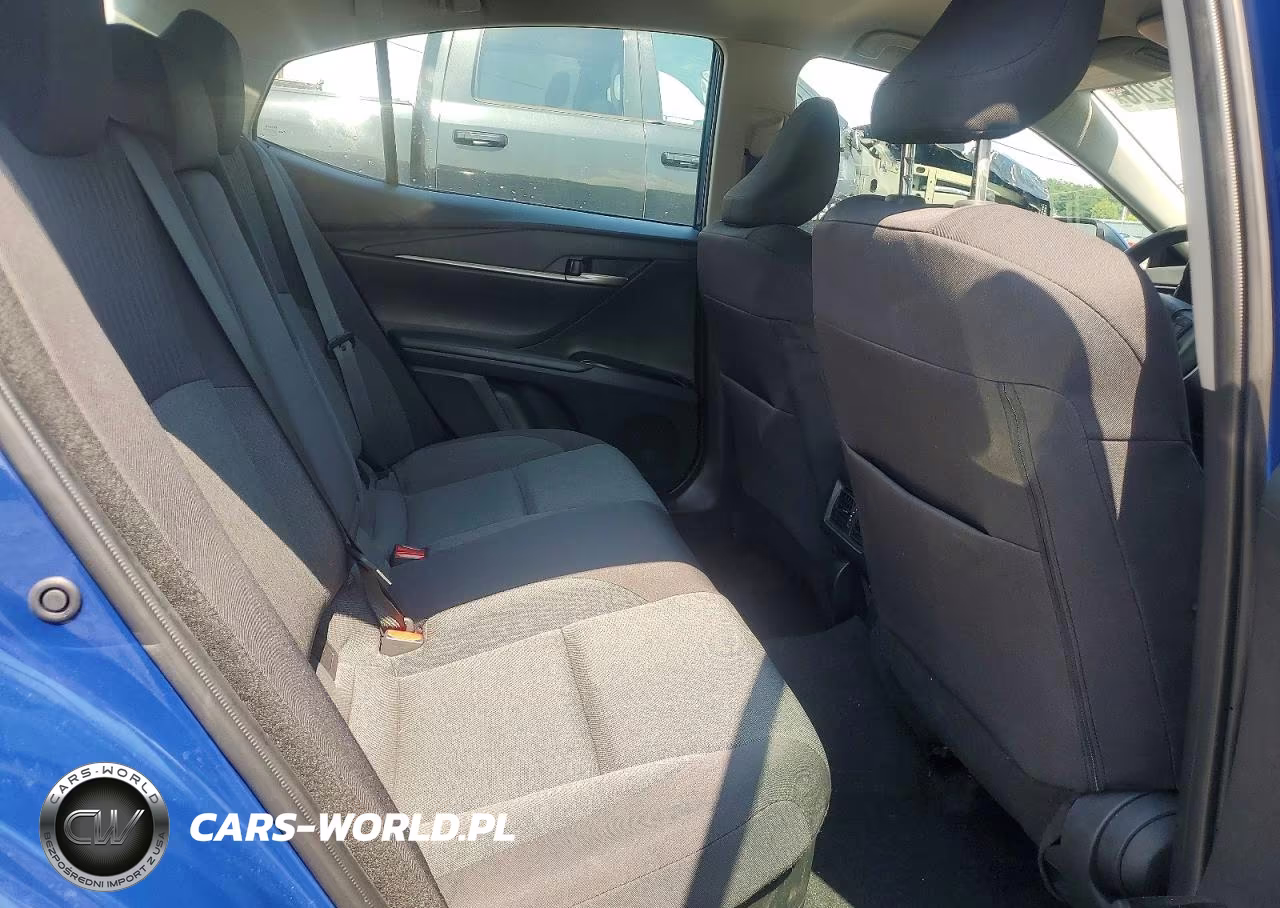 2025 Toyota Camry Le VIN:4T1DBADKXSU026352 - 10