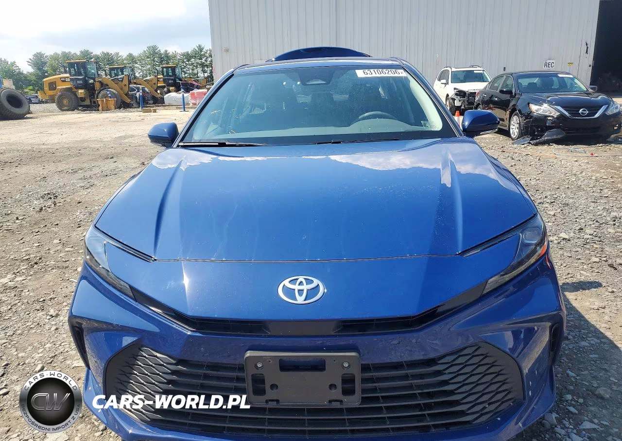 2025 Toyota Camry Le VIN:4T1DBADKXSU026352 - 5