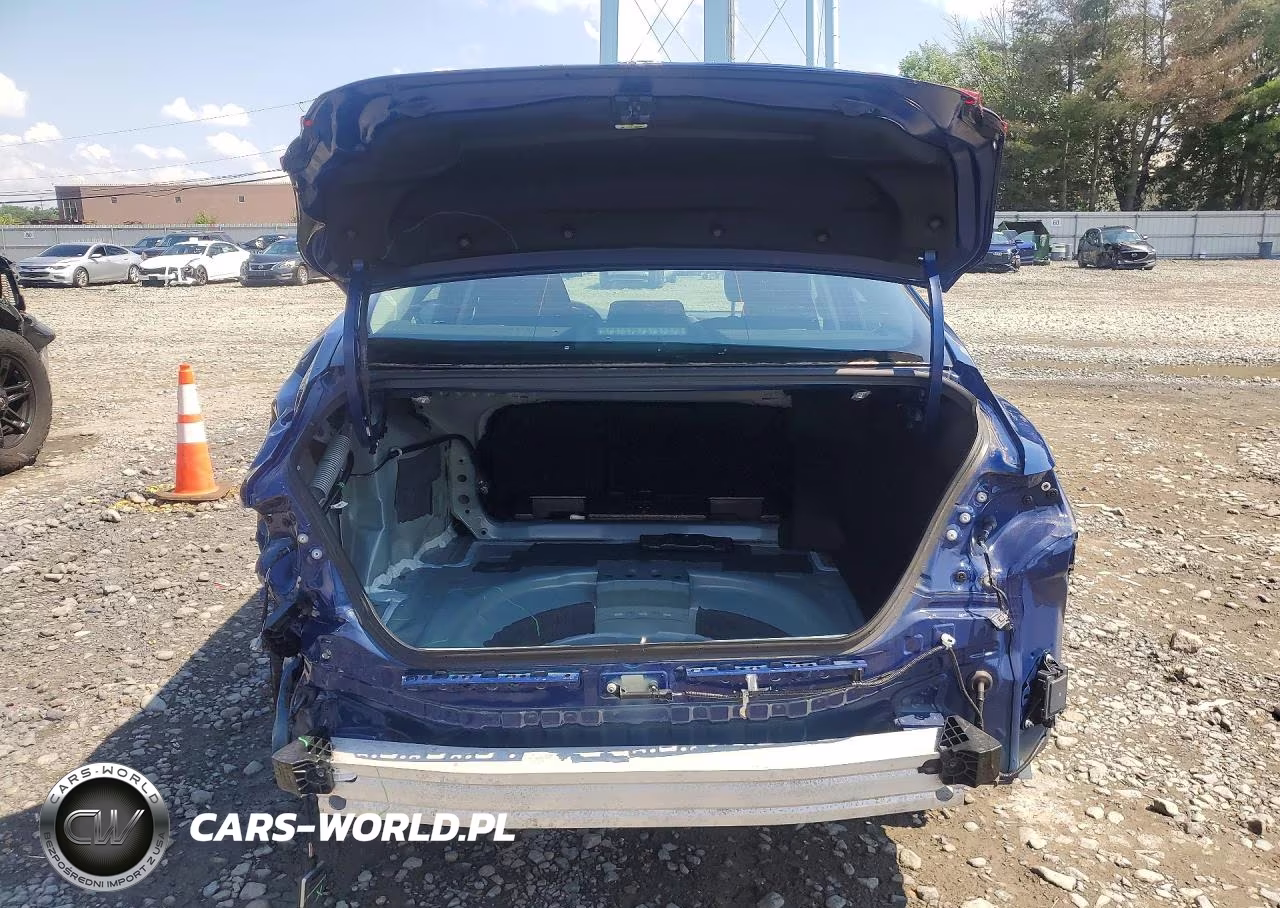 2025 Toyota Camry Le VIN:4T1DBADKXSU026352 - 6