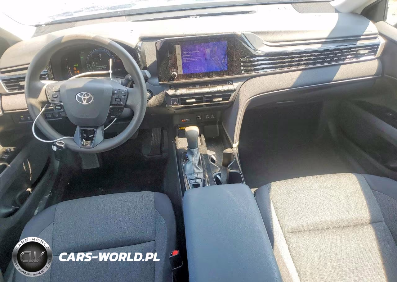 2025 Toyota Camry Le VIN:4T1DBADKXSU026352 - 8