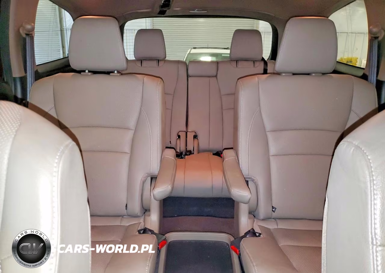 2017 Honda Pilot Elite VIN:5FNYF6H01HB006931 - 10