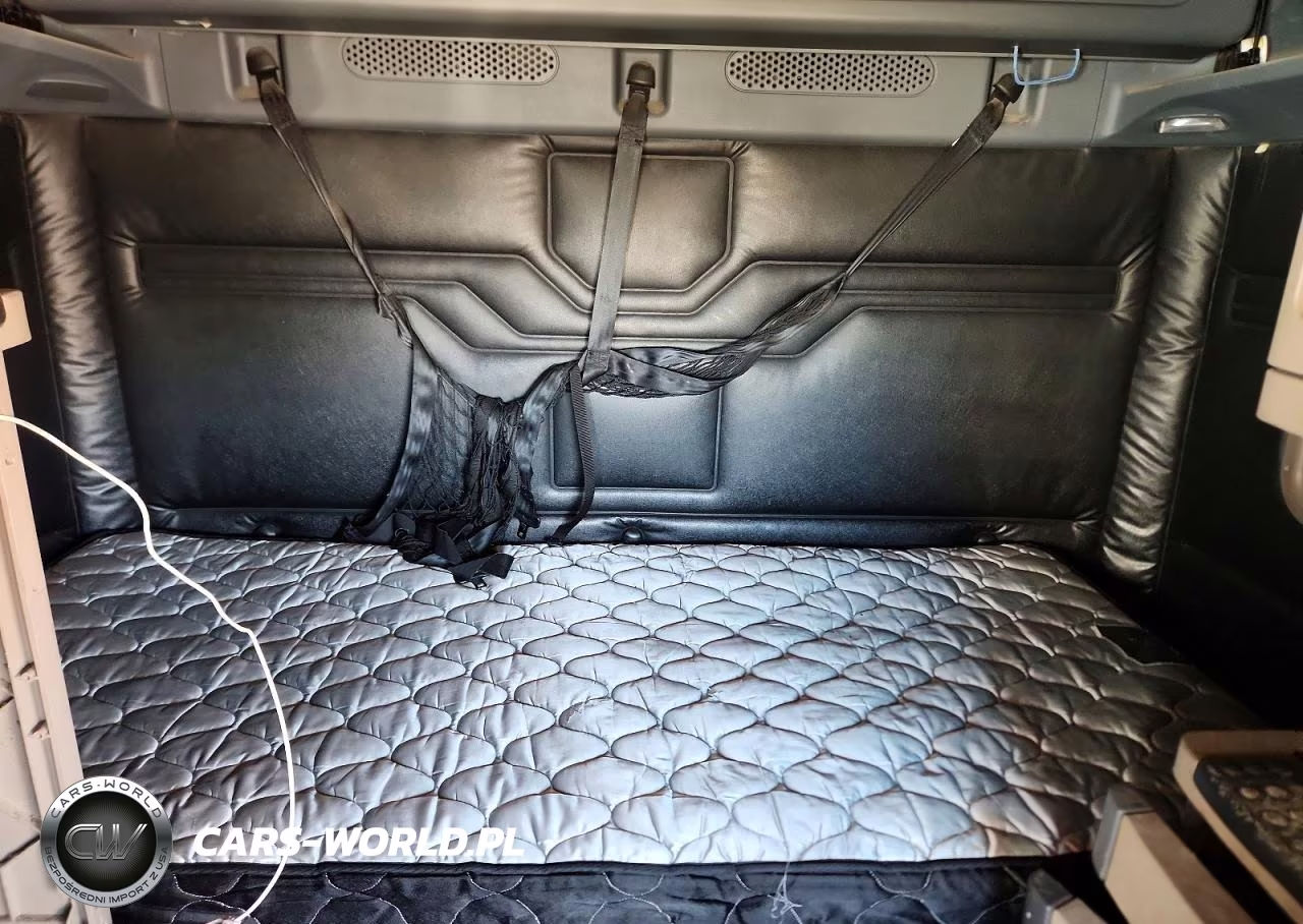 2014 Freightliner Cascadia Semi Truck VIN:1FUJGLD53ELFH6721 - 10