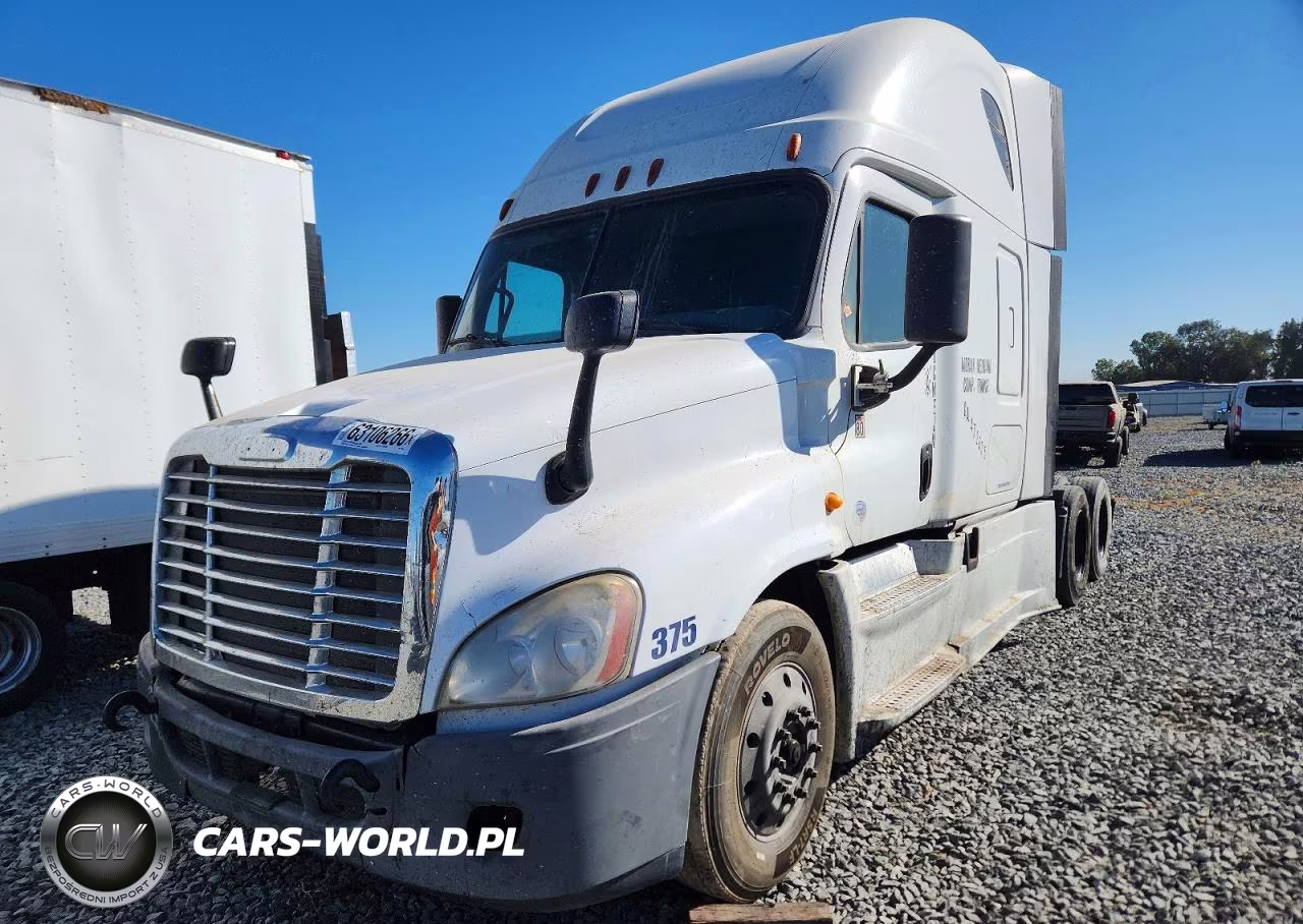 2014 Freightliner Cascadia Semi Truck VIN:1FUJGLD53ELFH6721 - 14