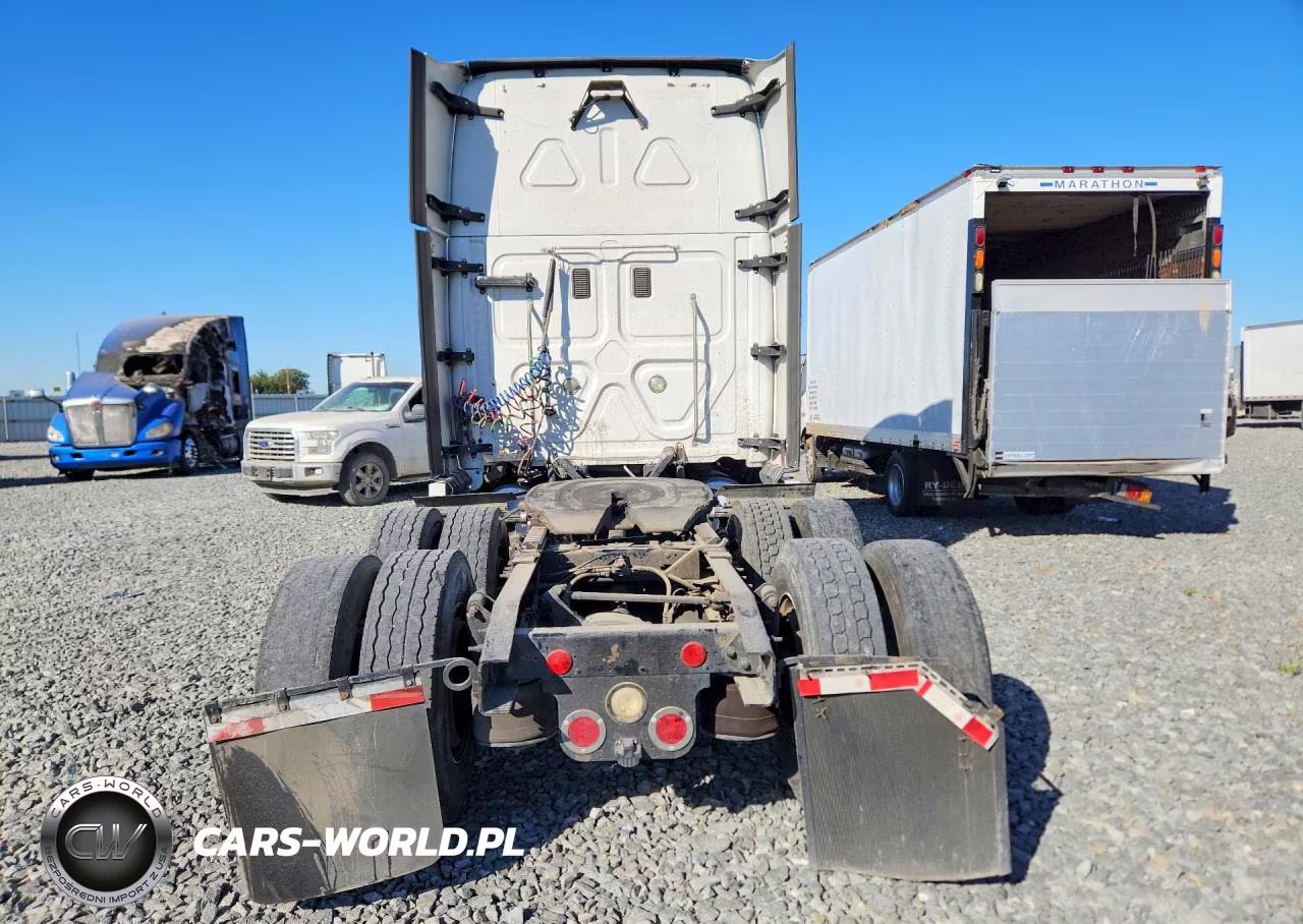 2014 Freightliner Cascadia Semi Truck VIN:1FUJGLD53ELFH6721 - 6