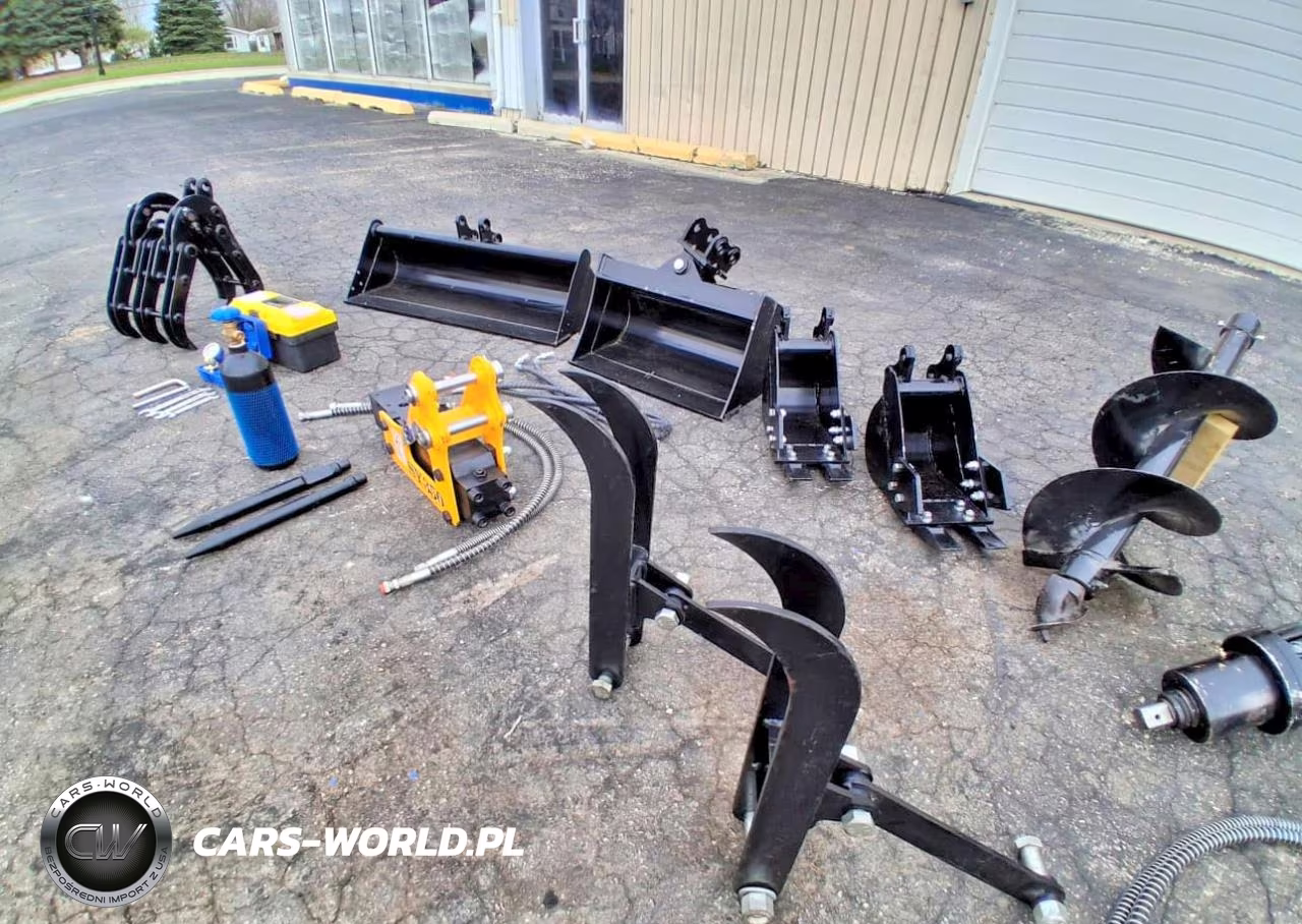 2026 Mini Excavator Attachments: Auger Bit + Auger Motors + 200 Mm Bucket + 200 Mm Bucket + 600 Mm Tilt Bucket + 1000 Mm Bucket VIN:38913409 - 8