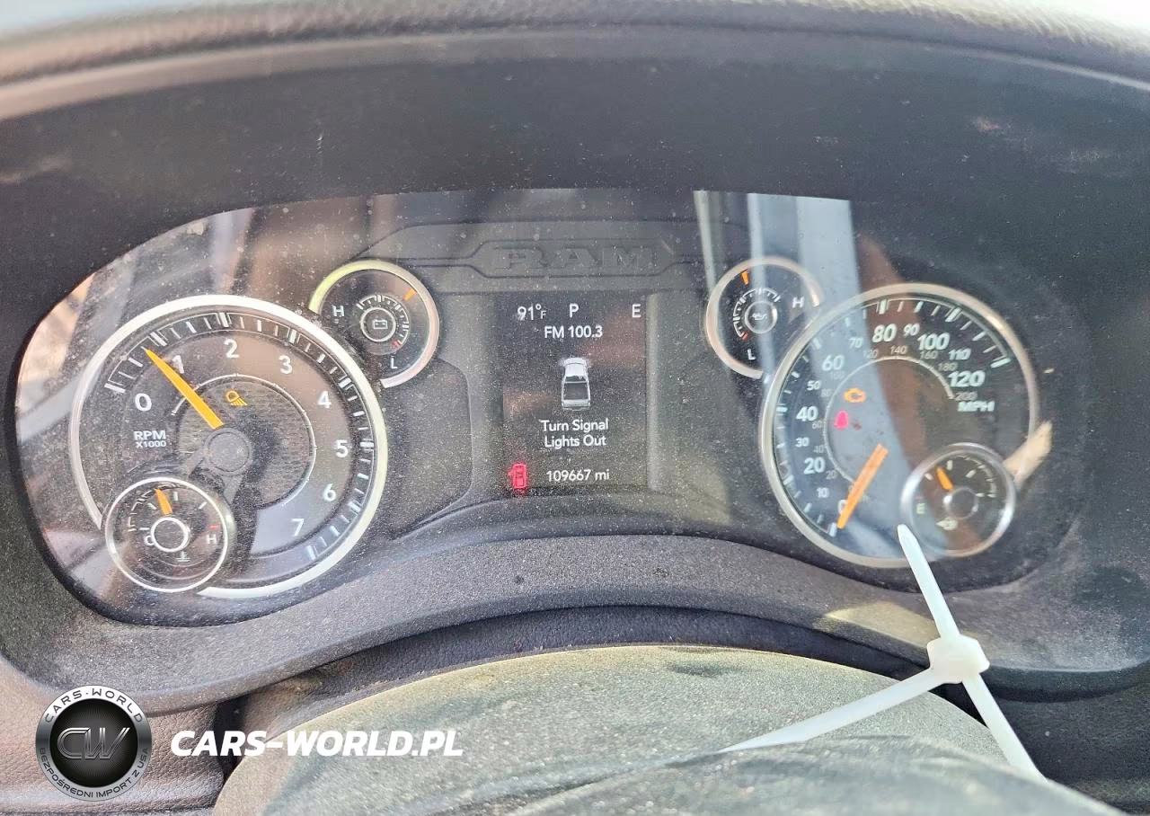 2019 Ram 3500 Big Horn VIN:3C63R3HJXKG563354 - 9