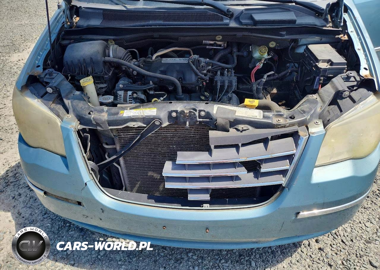 2010 Chrysler Town & Country Touring VIN:2A4RR5D19AR240727 - 12