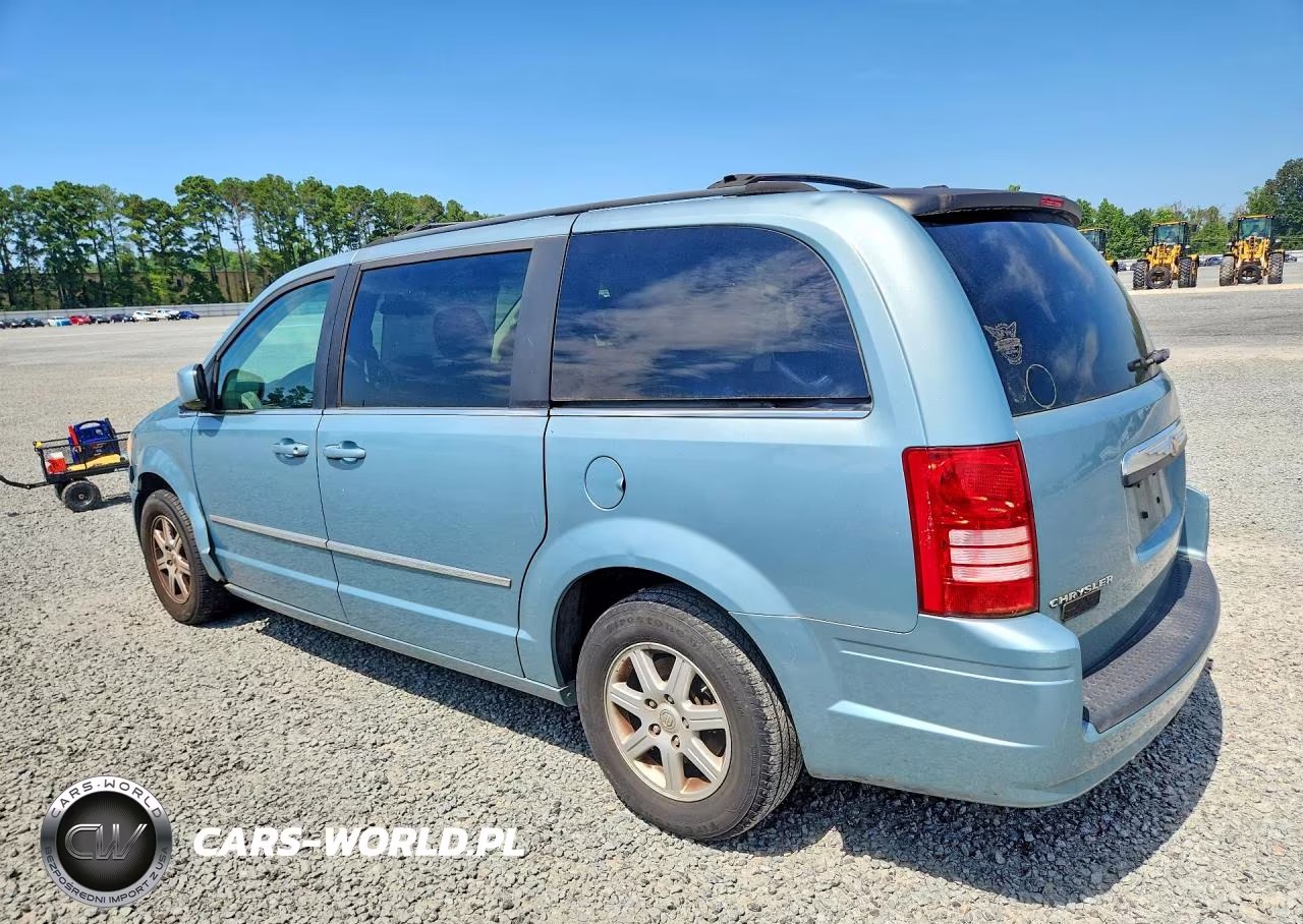 2010 Chrysler Town & Country Touring VIN:2A4RR5D19AR240727 - 2