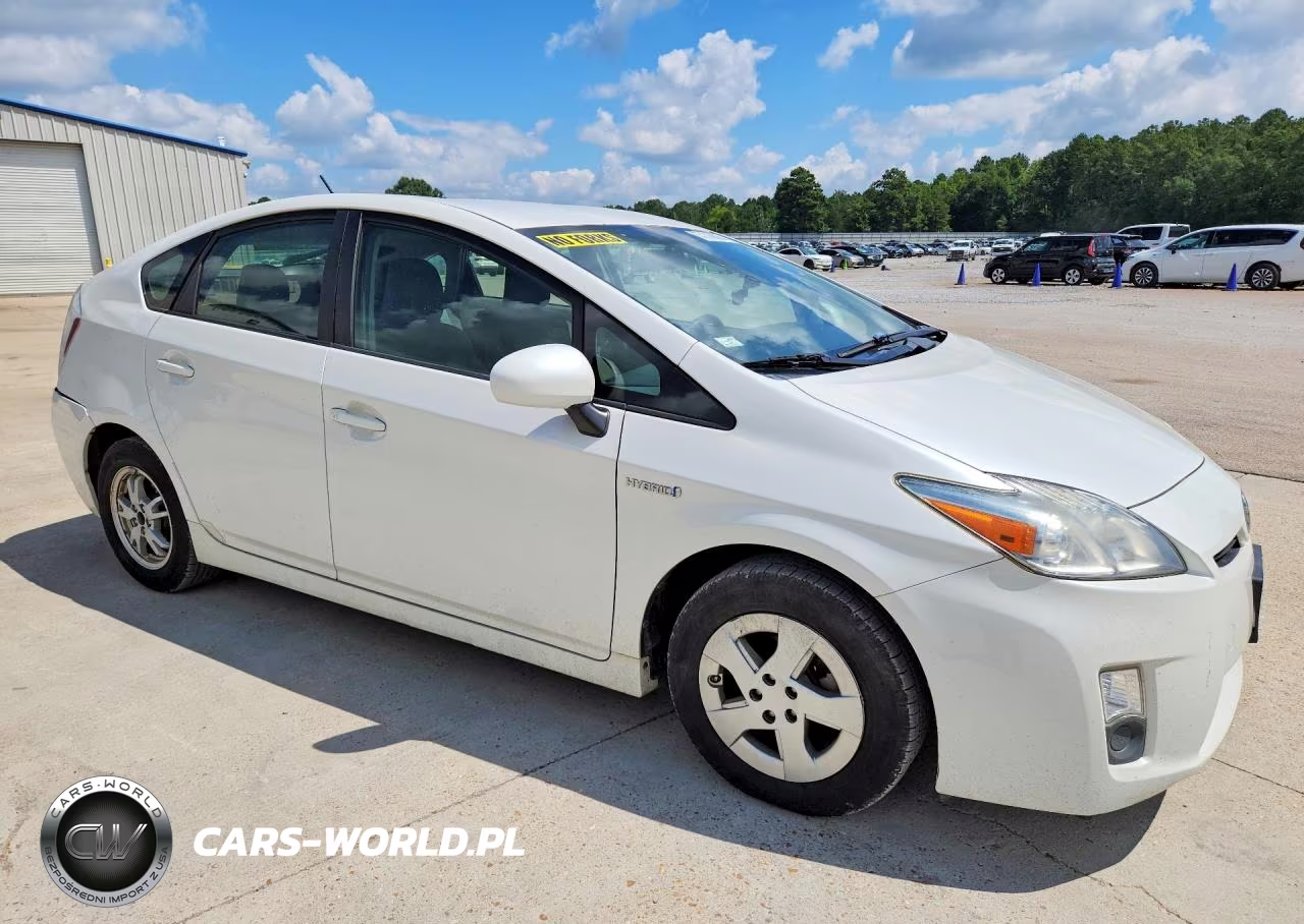 2011 Toyota Prius Two VIN:JTDKN3DU0B0290493 - 4