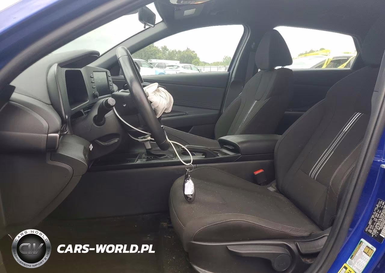 2025 Hyundai Elantra Sel Sport VIN:KMHLM4DG1SU072915 - 7