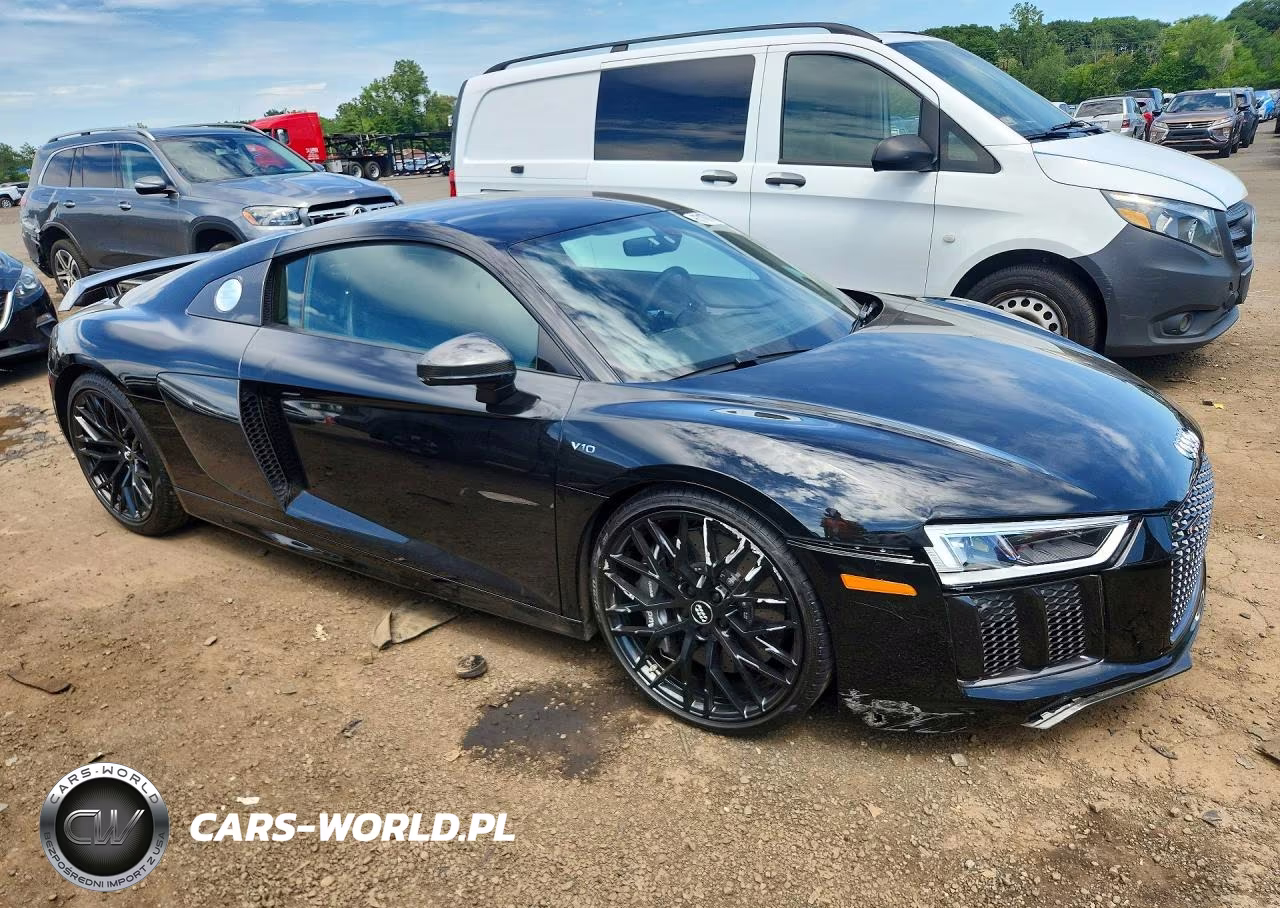 2018 Audi R8 5.2 Plus Quattro VIN:WUAKBAFX8J7901285 - 4