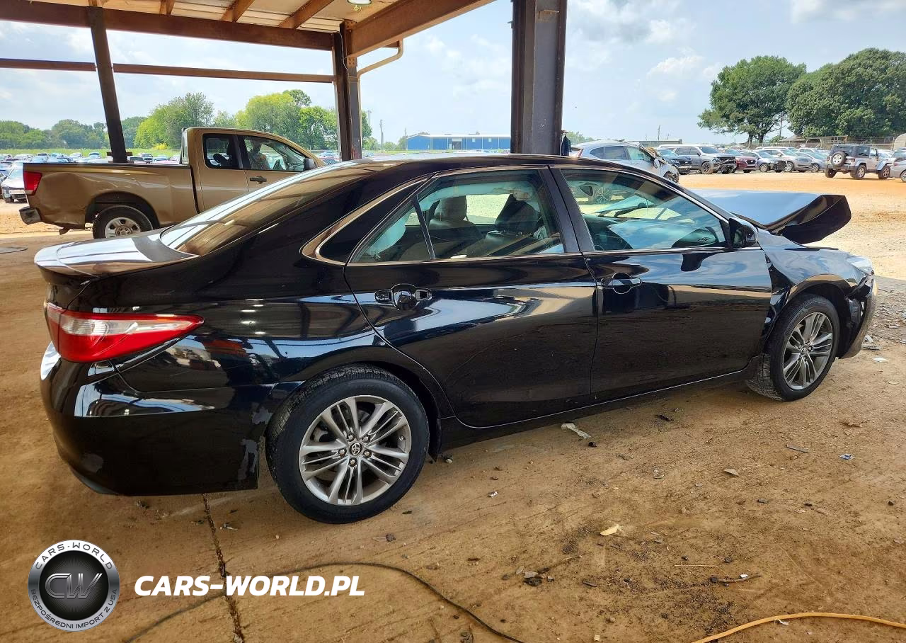 2017 Toyota Camry Se VIN:4T1BF1FK3HU687125 - 3