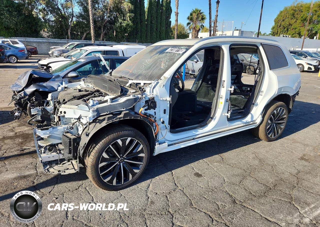 2025 Volvo Xc90 Plus – zdjęcie 1 z 13