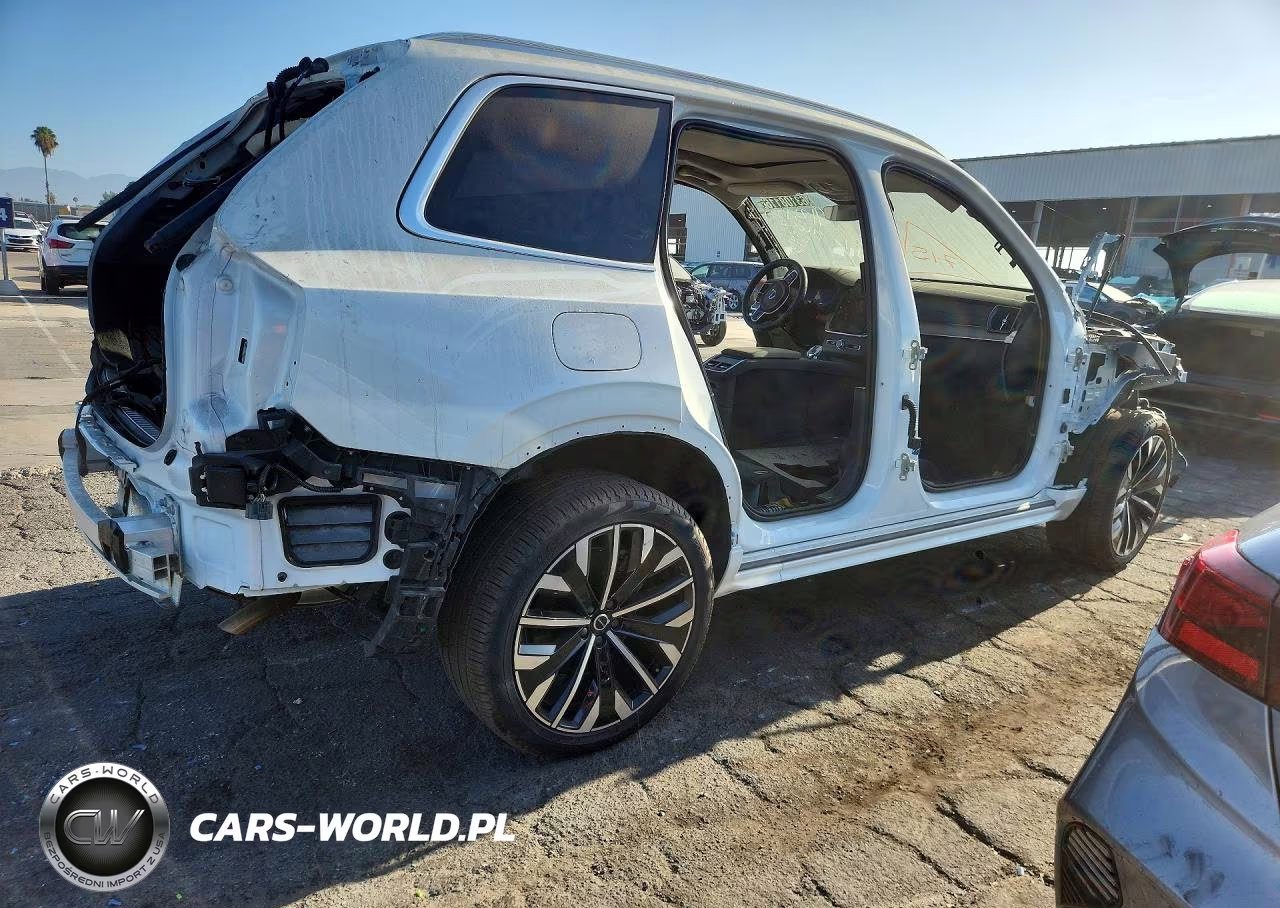 2025 Volvo Xc90 Plus VIN:YV4H60PB6S1353457 - 3